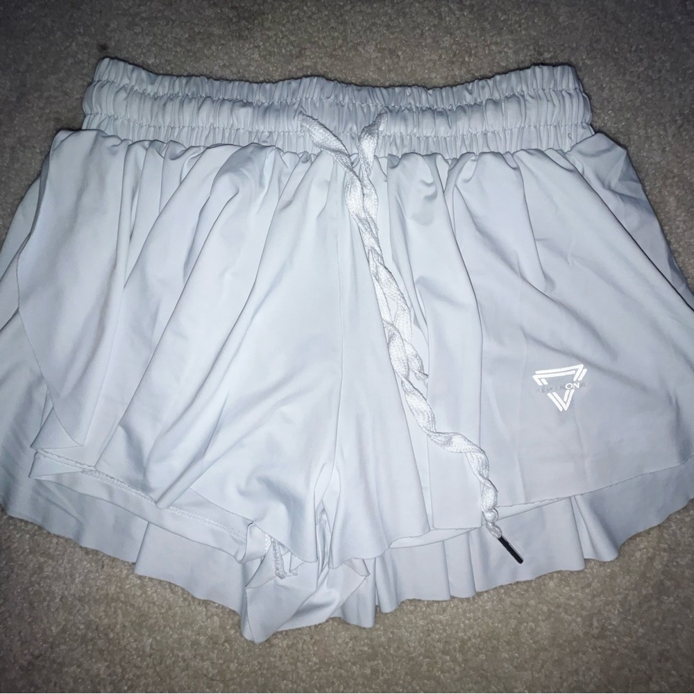 White keiki Kona shorts